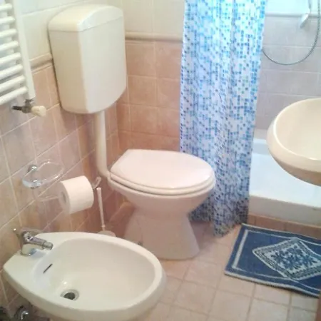 Apartamento Cosy In 30 M² Garden View La Spezia